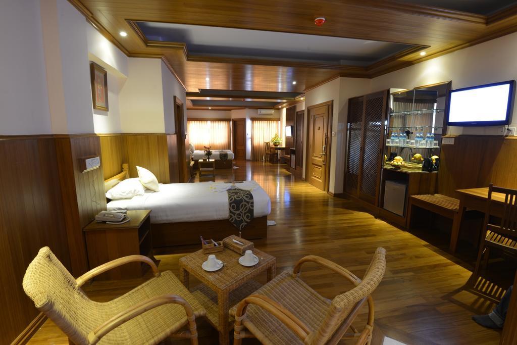 Hotel Sidney Yangon Eksteriør bilde