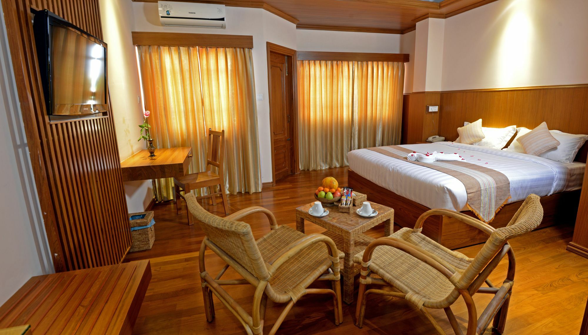 Hotel Sidney Yangon Eksteriør bilde